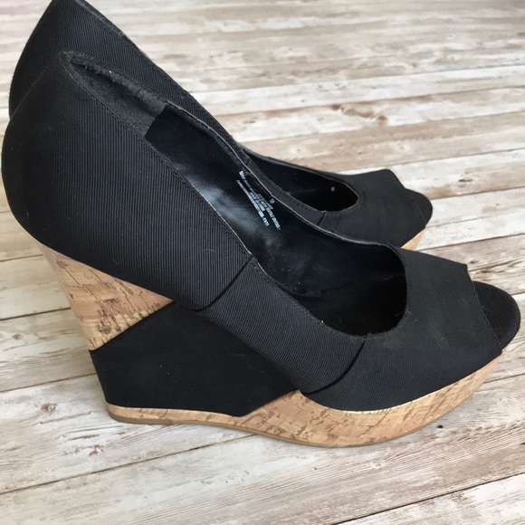 Mossimo Black Cork Open Toe Wedges Size 10 - Picture 4 of 8